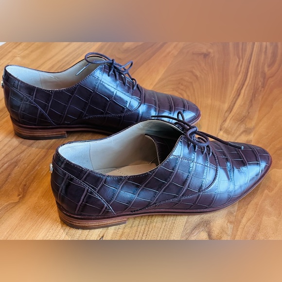Cole Haan Croc-Embossed Leather Oxfords | Luxe Burgundy Power Shoe - Picture 6 of 9